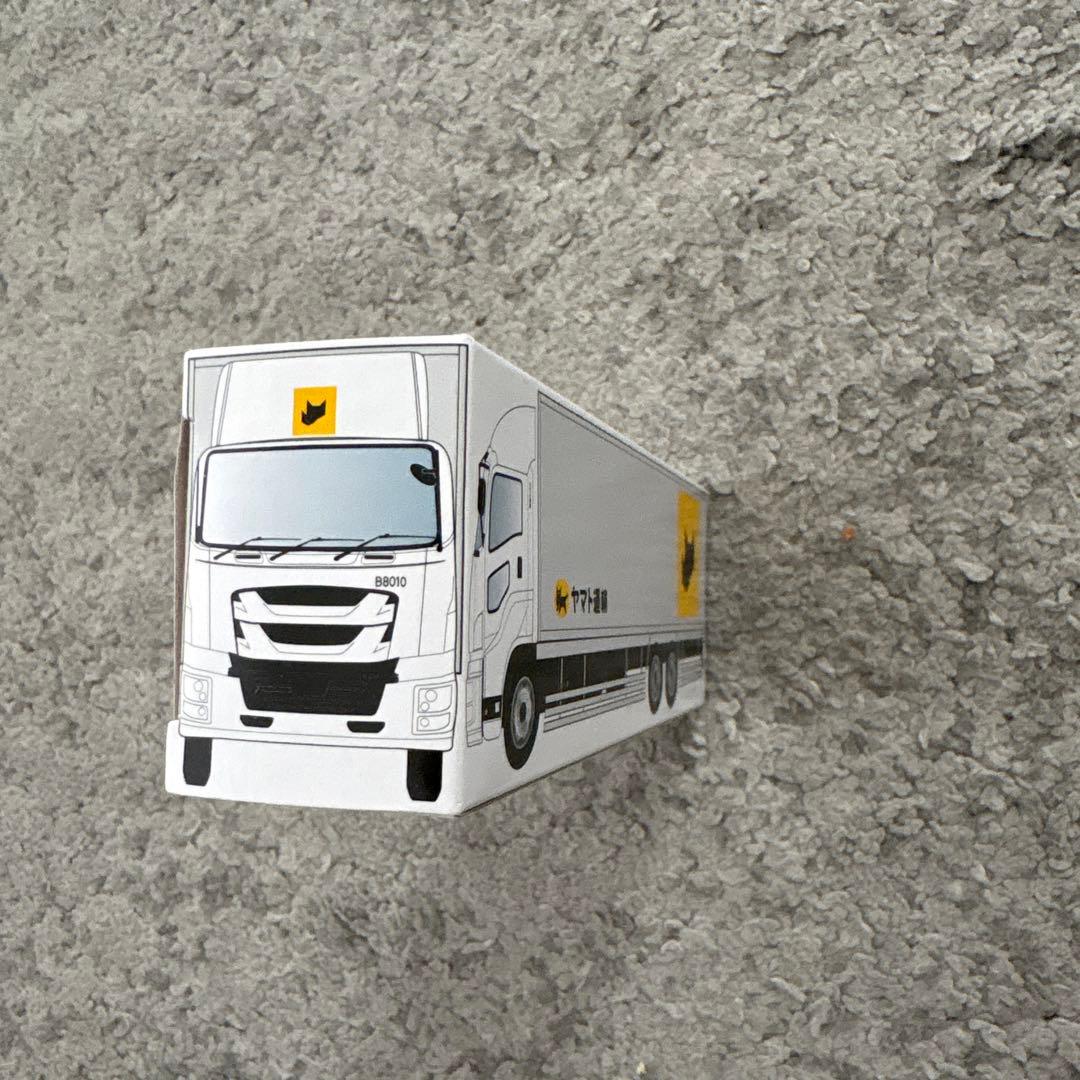 ヤマト運輸 非売品 ミニカー 大型10t車 1台 小型 2t車 1台