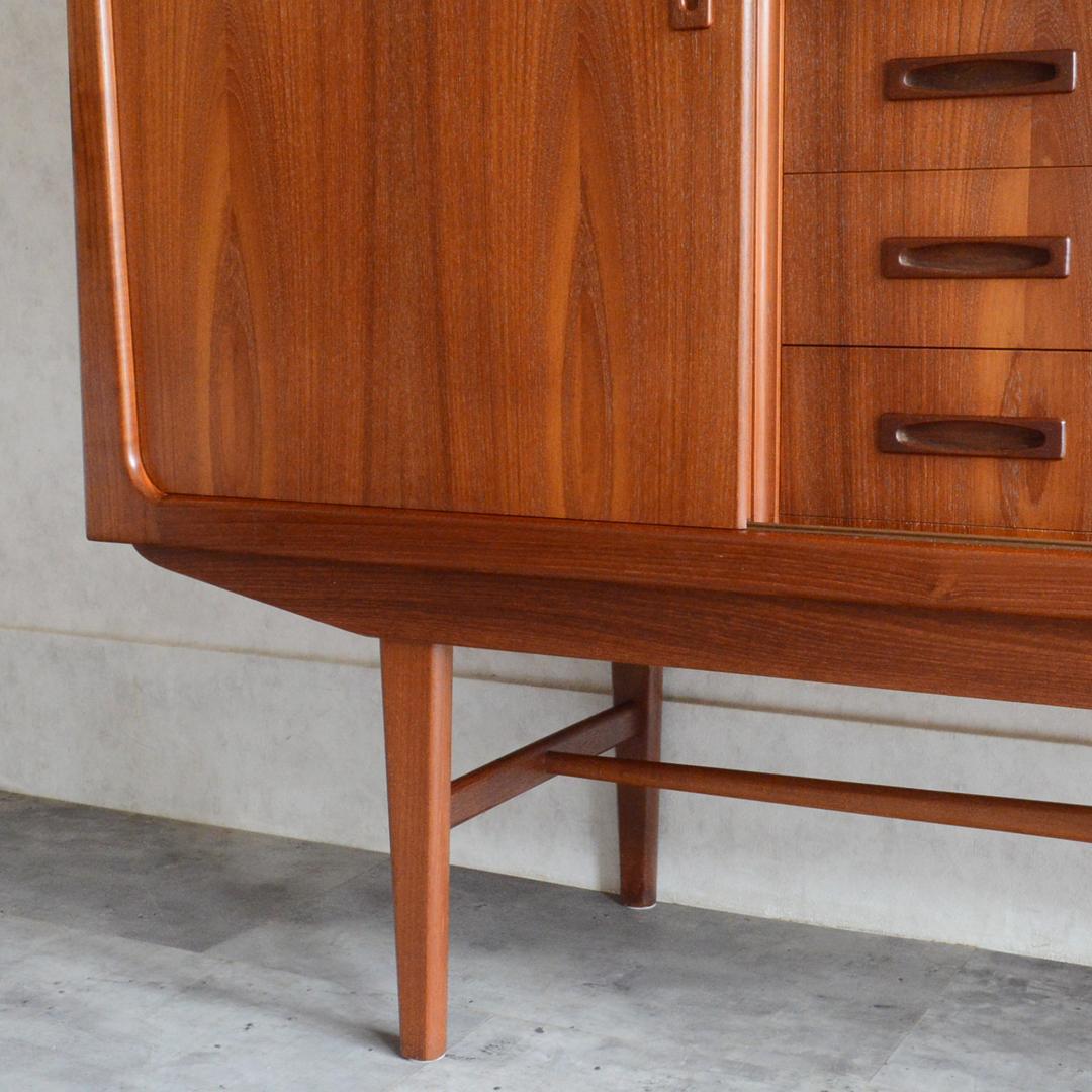 デンマーク 北欧ヴィンテージ チーク ローズウッド サイドボード キャビネット