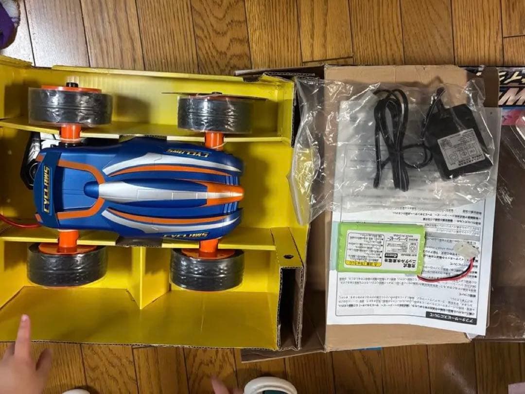 スピードモード・クロウモード切替ラジコンカー