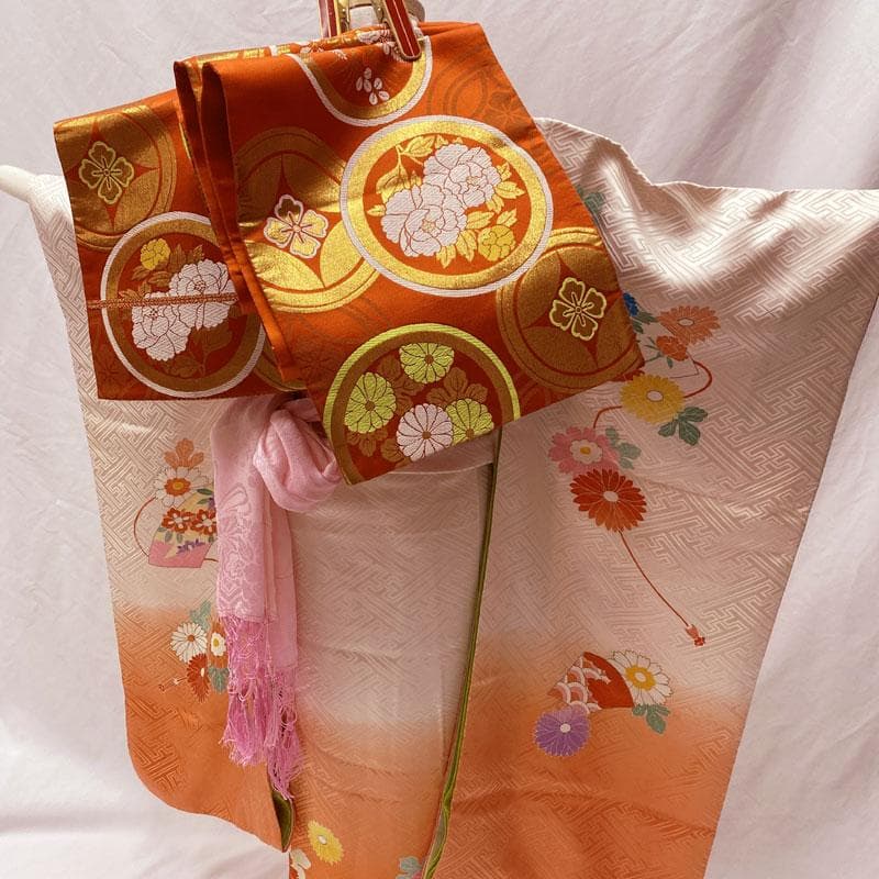 506ag60.小物◎七五三 七歳 女児 着物&袋帯 金彩 菊菖蒲扇 桜色 柿色