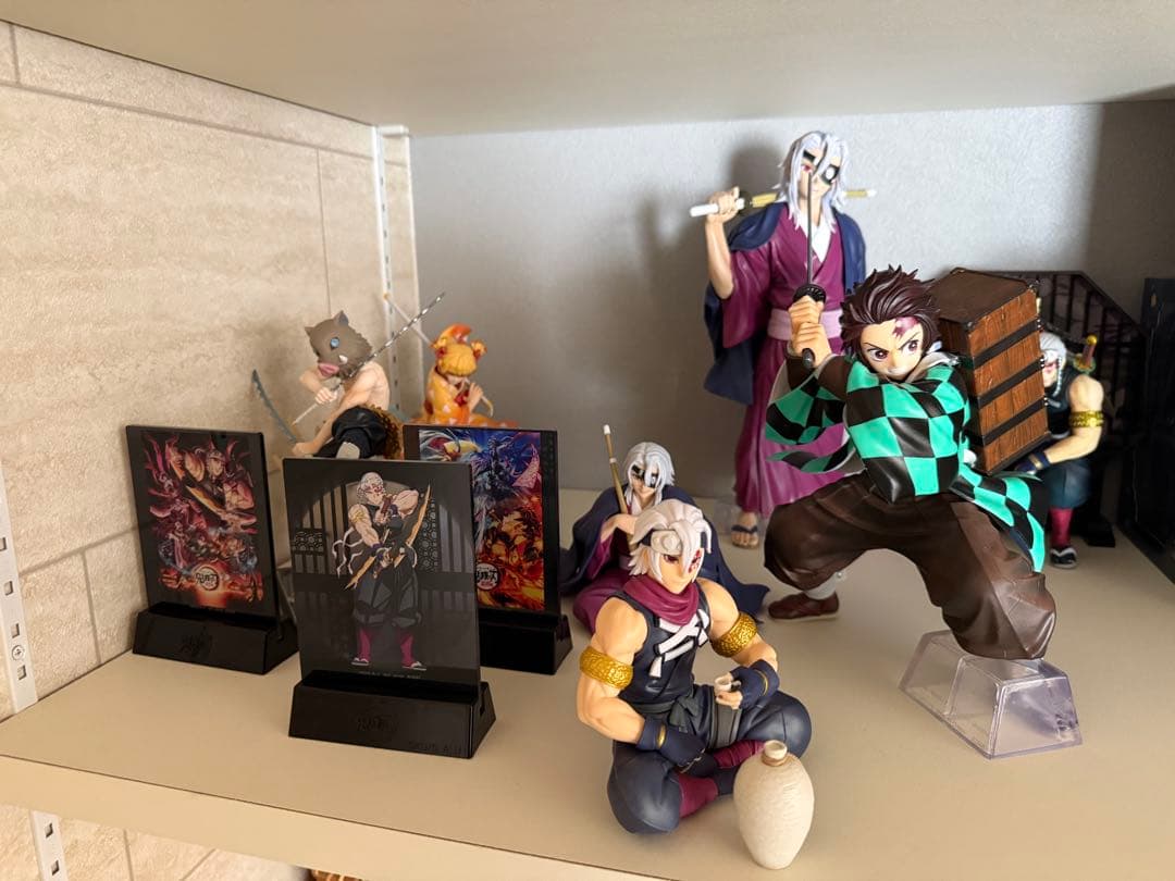 鬼滅の刃 フィギュアセット 座る『鬼滅の刃』25体セット」限定特典付き一次予約受付開始