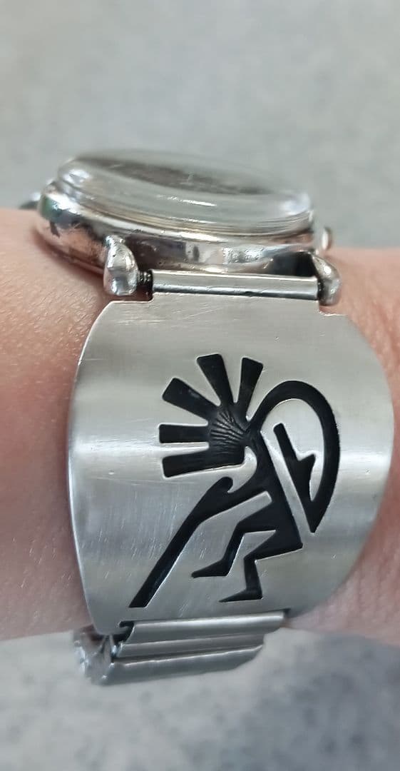 ネイティブアメリカン ホピ族 Lucion koinva作　シルバー腕時計