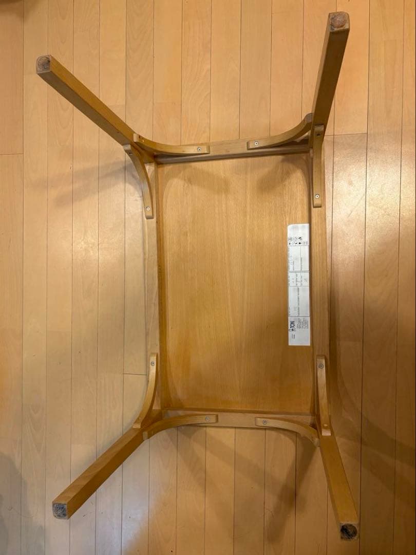 チェコ TON社製 テーブル