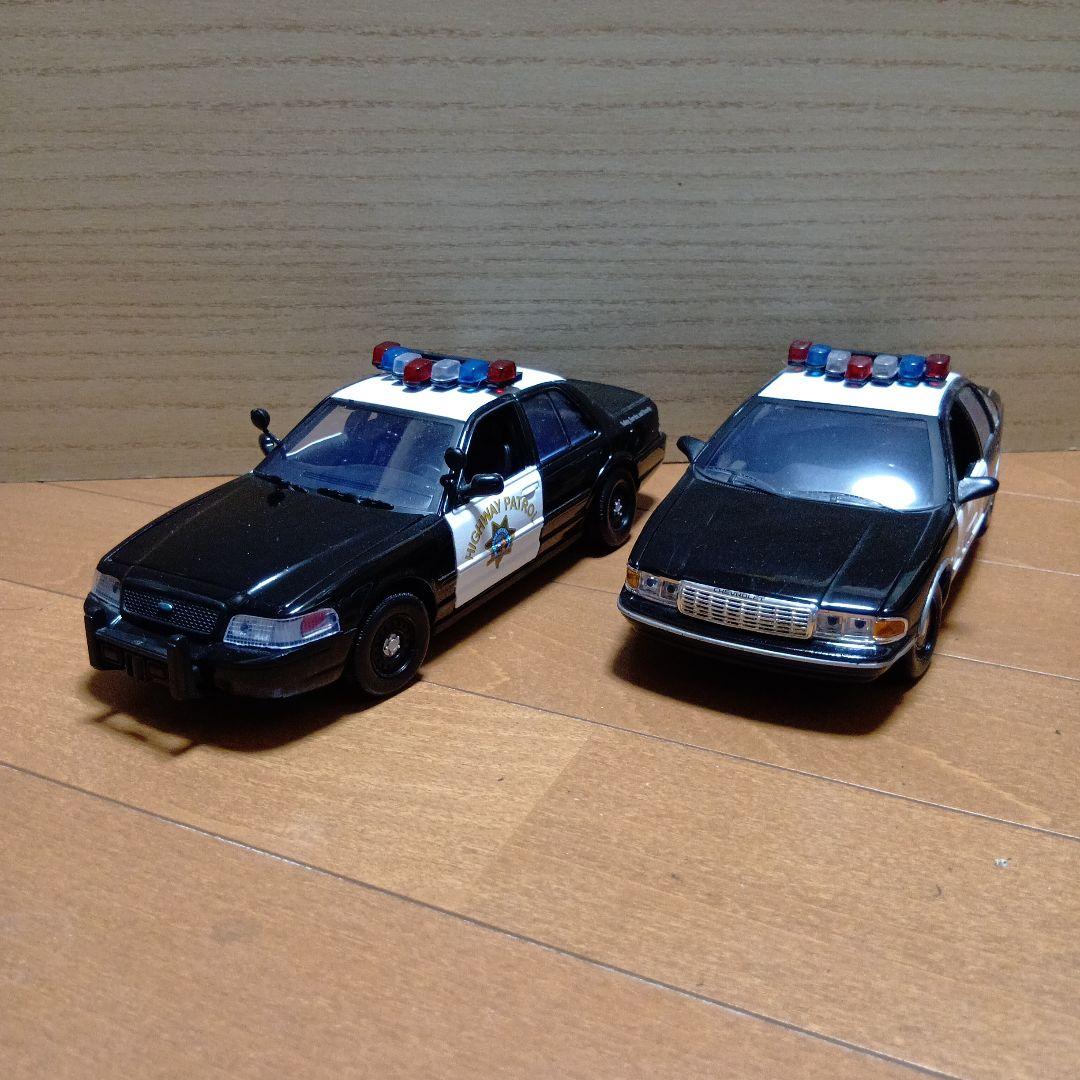CHP ＆ NYPD 1/24 ミニカー 4台セット