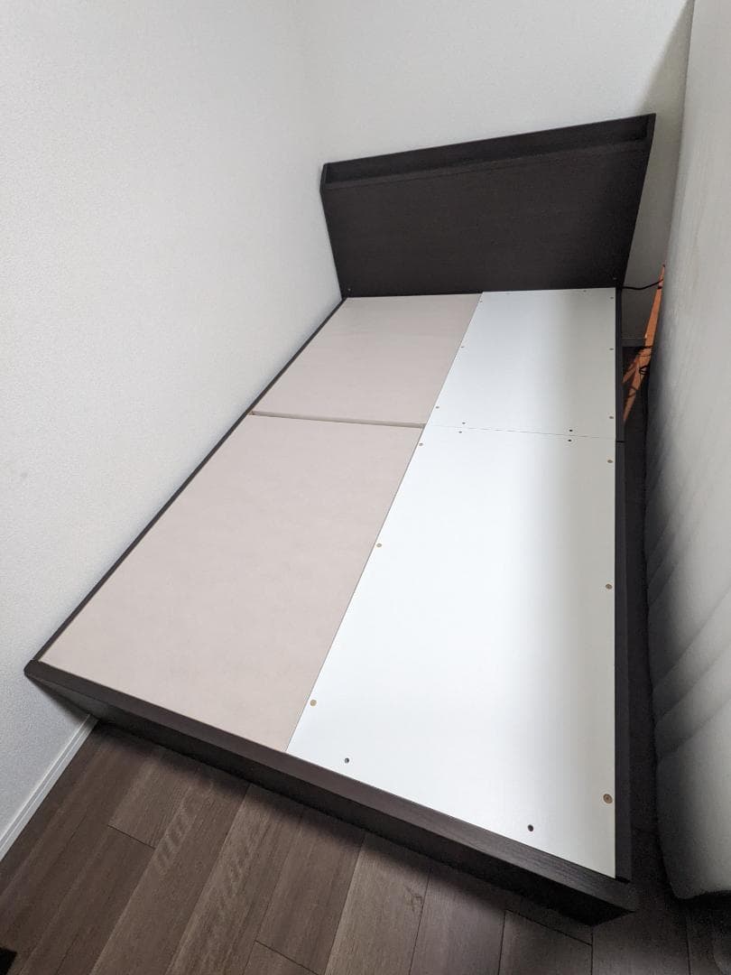 ベッドフレーム: NITORI マットレス: IKEA
