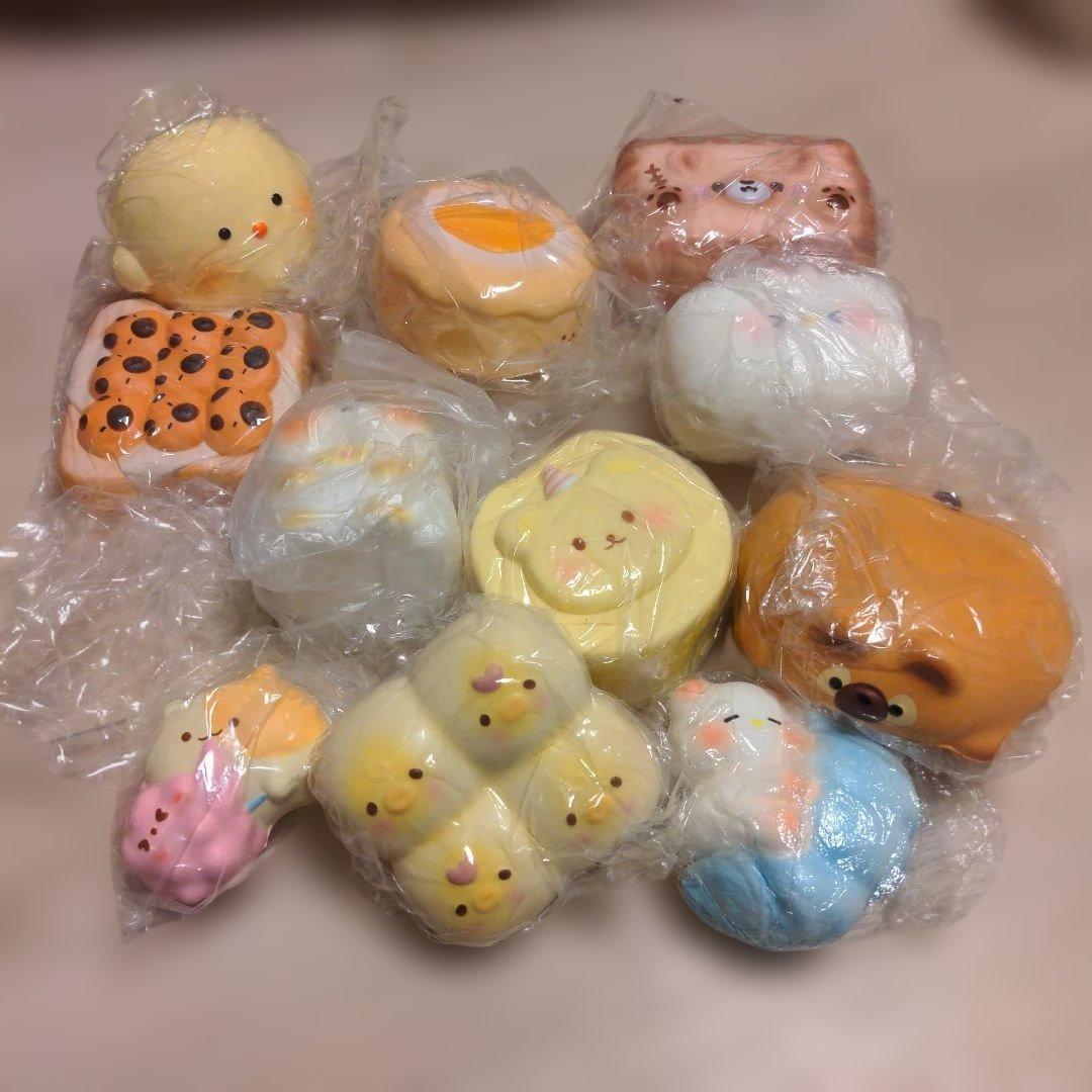 海外スクイーズ まとめ売り ③ - メルカリ