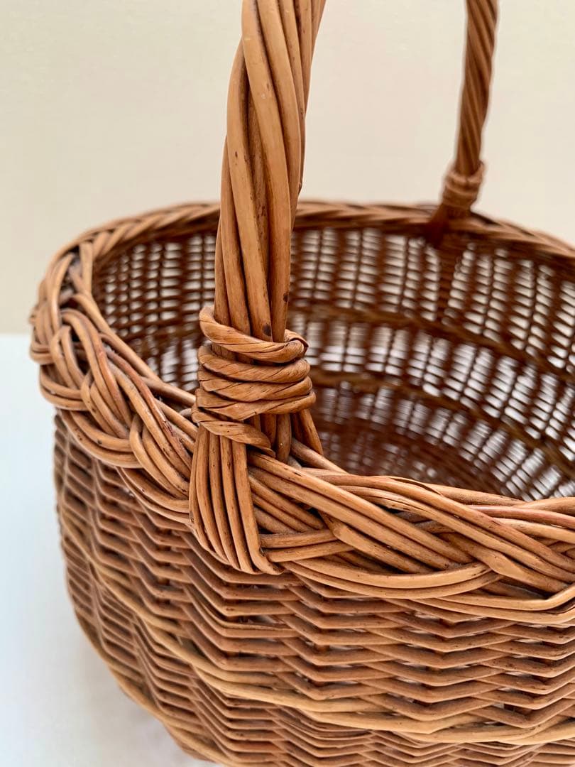 北欧　アンティークバスケット　編みカゴ　ヴィンテージ　cinq
