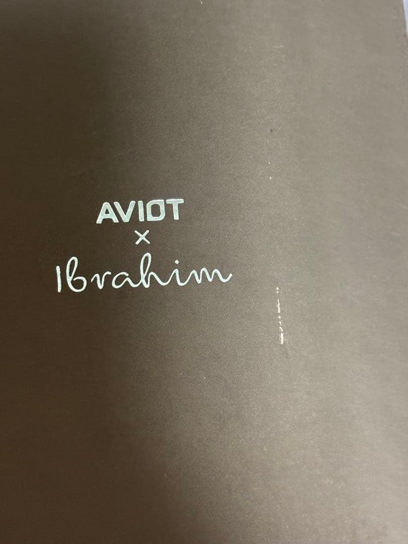 イブラヒム イヤホン　AVIOT