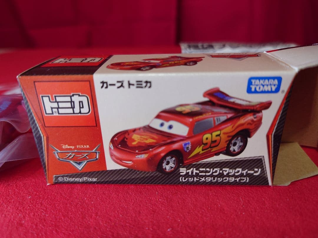 【新品未使用】カーズ トミカ ライトニング＊マックイーン レッドメタリック