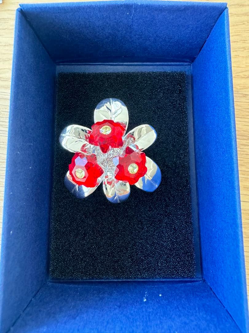 SWAROVSKI プリムラ レッド 花