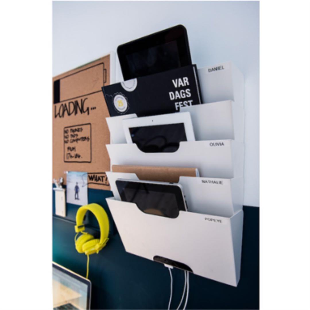 未使用新品 IKEA イケア KVISSLE クヴィッスレ ウォール 新聞ラック