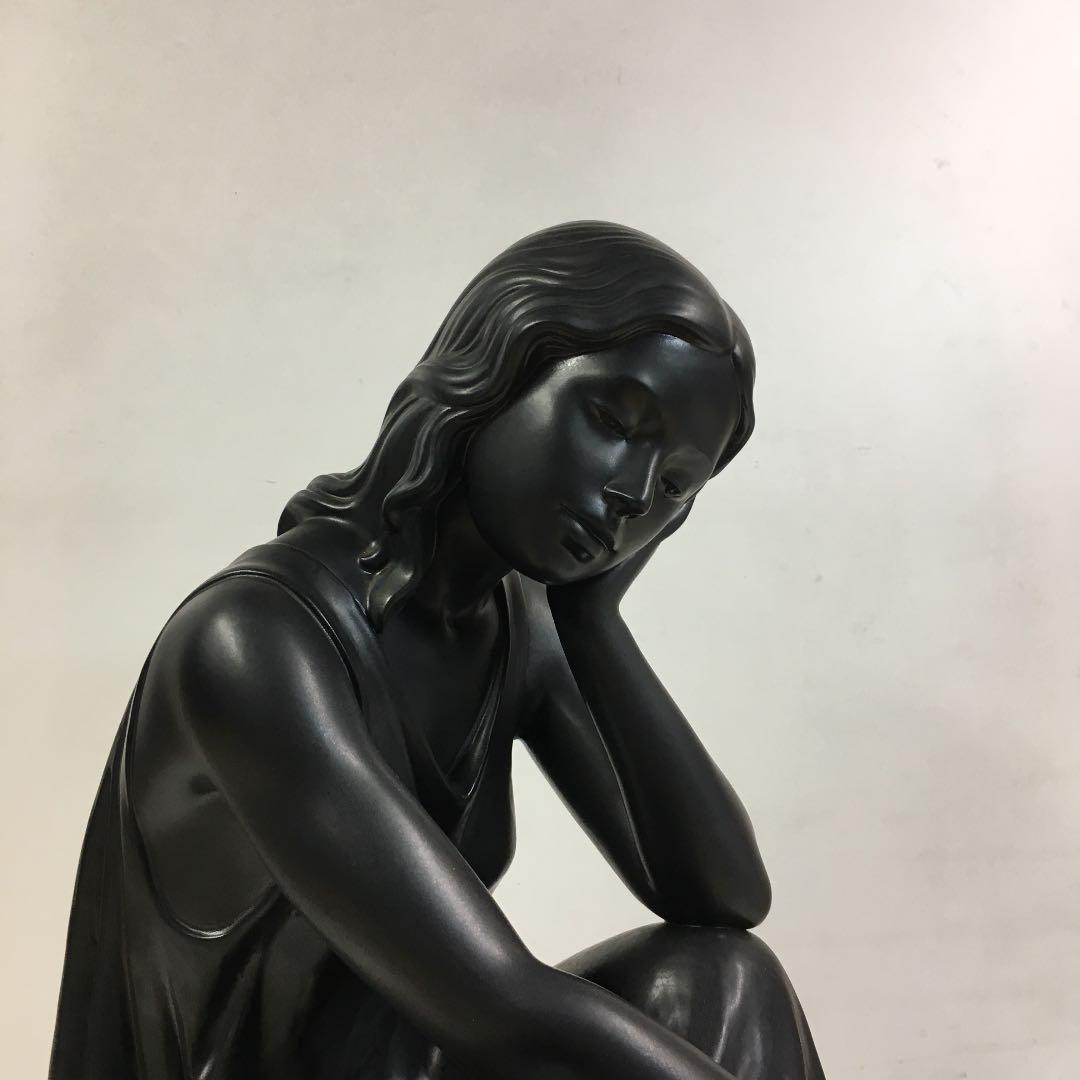 リヤドロLLADRO 女性像