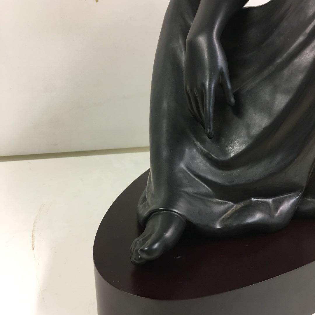 リヤドロLLADRO 女性像