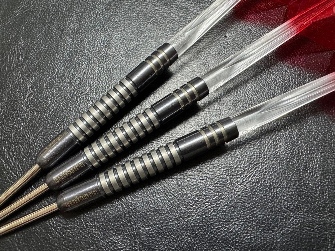 ユニコーン ノワール ディミトリ・ヴァン・デン・バーグモデル