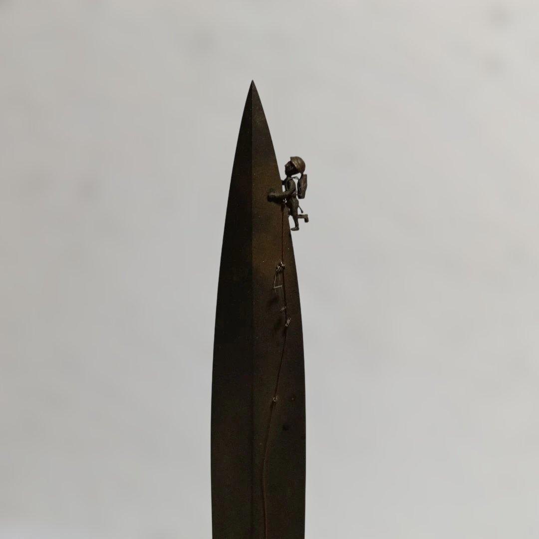 金属製彫刻ナイフ型オブジェ、工芸細工、品名、劔岳登攀中をオブジェ