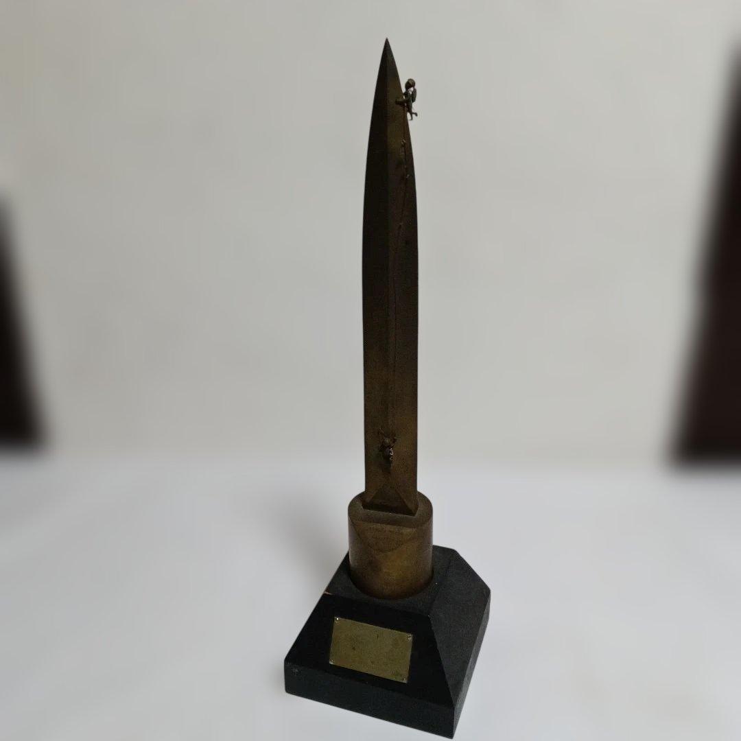 金属製彫刻ナイフ型オブジェ、工芸細工、品名、劔岳登攀中をオブジェ