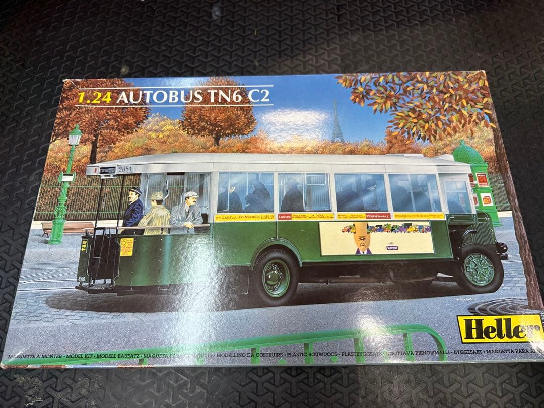 自動車 Heller 1:24 AUTOBUS TN6 C2