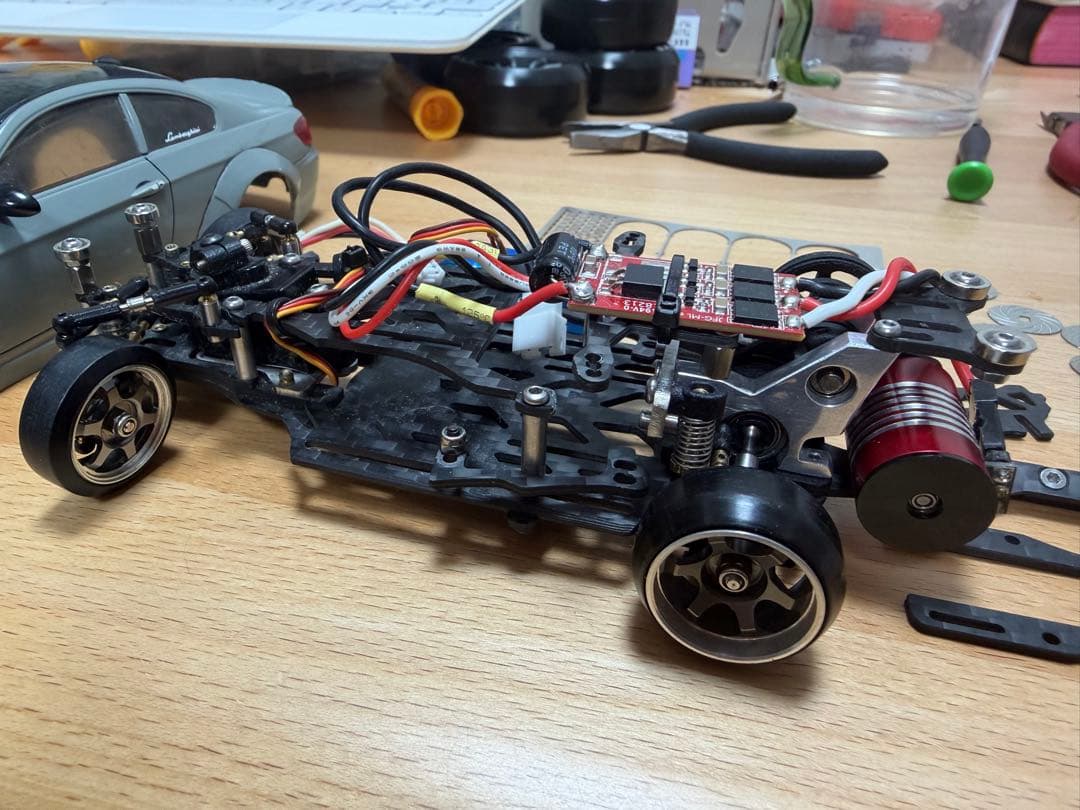 蚊車 DriftArt DA2S シャーシ ドリフト 1/24 ラジドリ - メルカリ