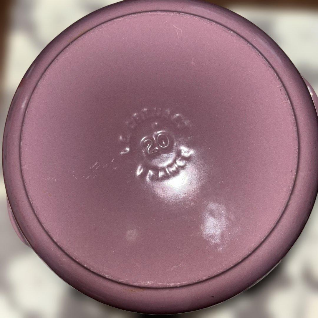 お昼時‼︎タイムセールだよ‼︎ ルクルーゼ　モーブピンク♡ 20サイズ