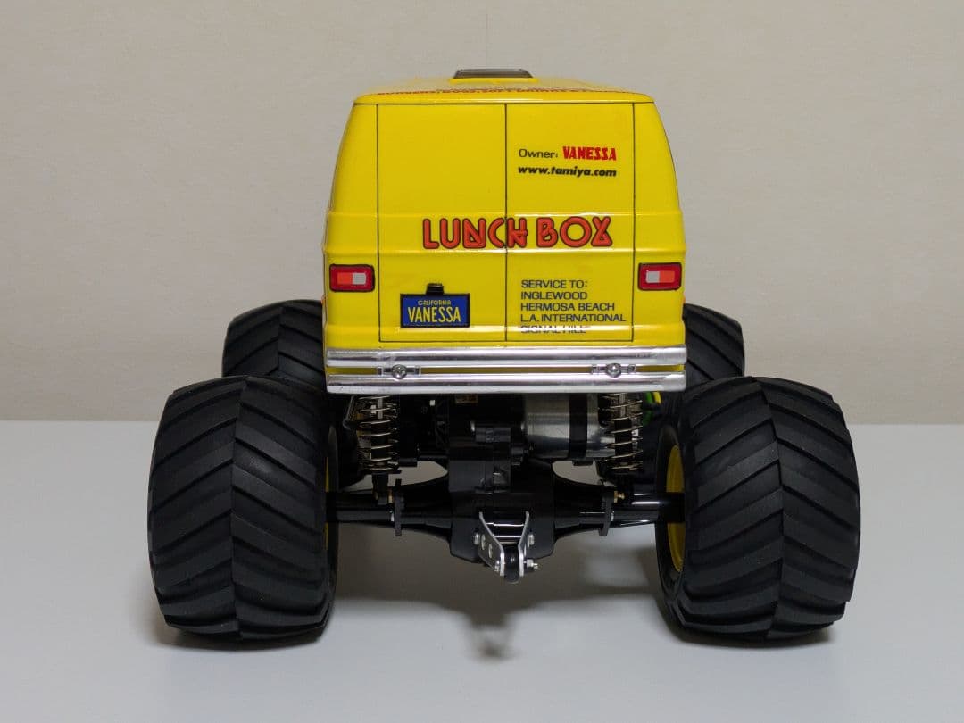 ☆タイヤ☆ランチボックス シャーシ未使用品 アルミボディマウント