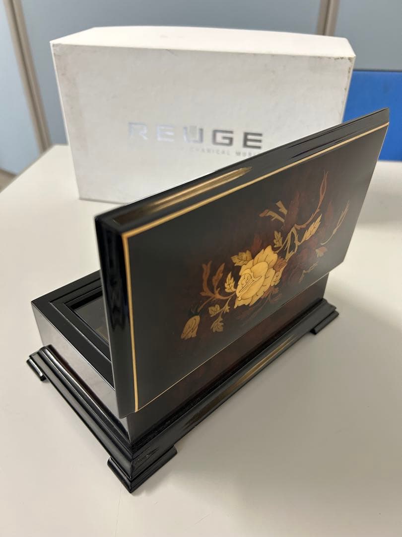 REUGE メカニカルミュージックボックス 花のインレイ