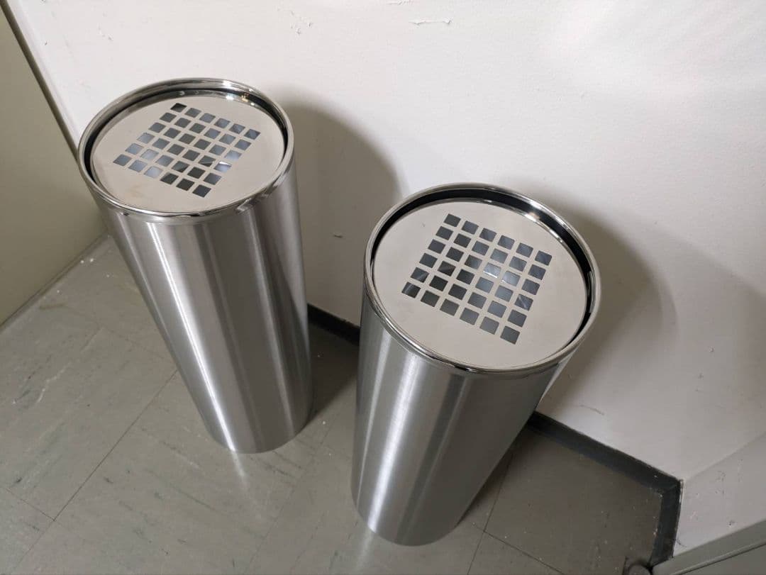 業務用 スタンド灰皿（屋内・屋外共用）/ ステンレス製　2台セット