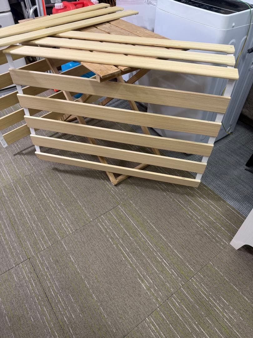 【洗浄消毒作業済】シングルサイズ　スノコ　ベッドフレーム　パイン材　ナチュラル