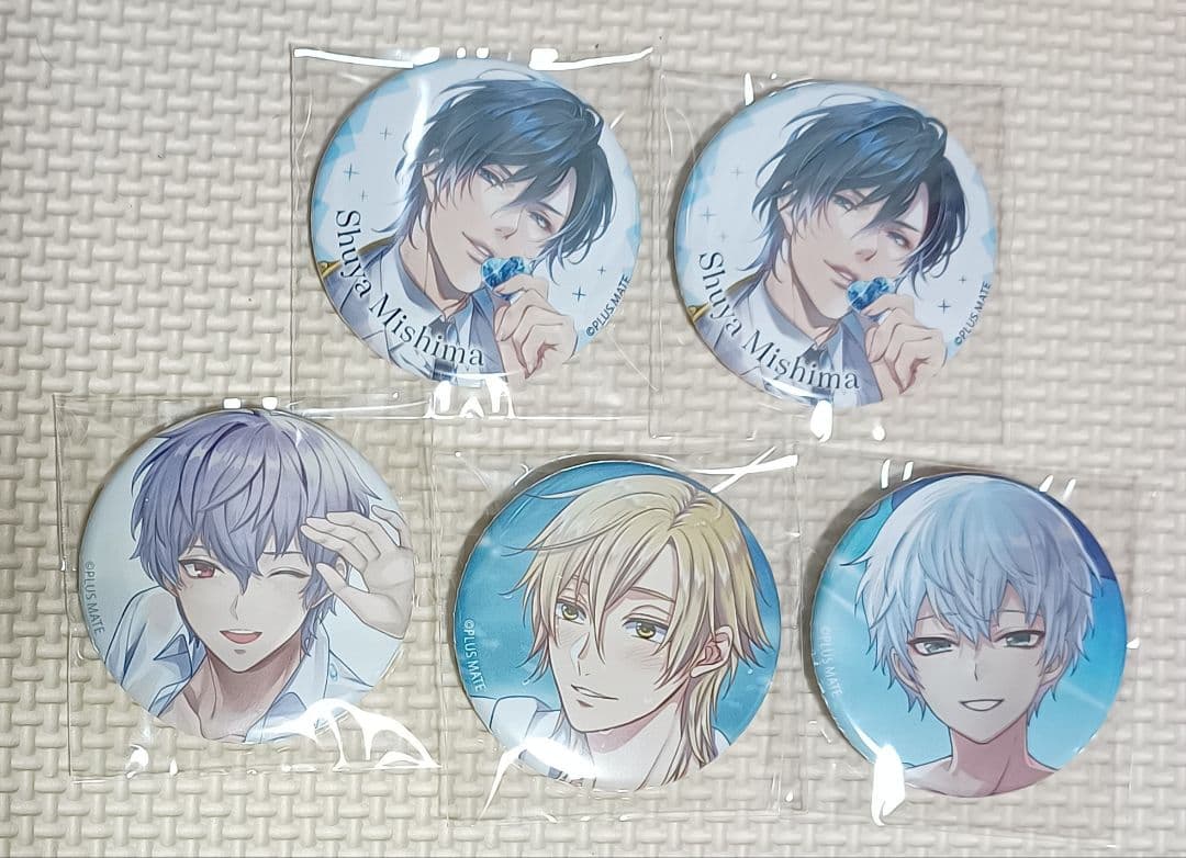 プラスメイト PLUSMATE 缶バッジまとめ売り - メルカリ