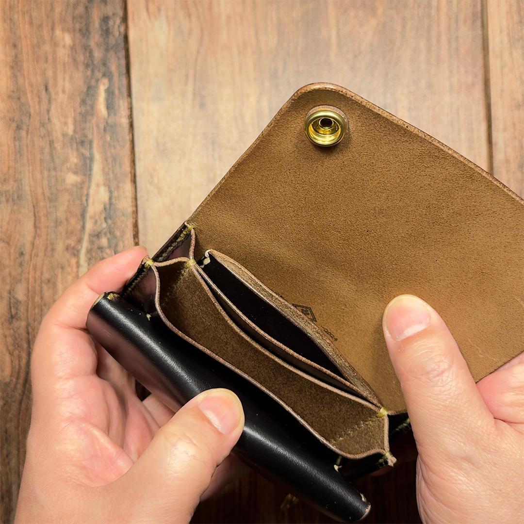 クロムエクセル・ブラック茶芯｜ ショートトラッカーウォレット