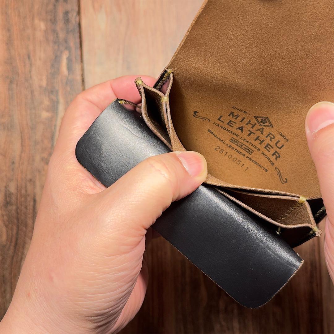 クロムエクセル・ブラック茶芯｜ ショートトラッカーウォレット