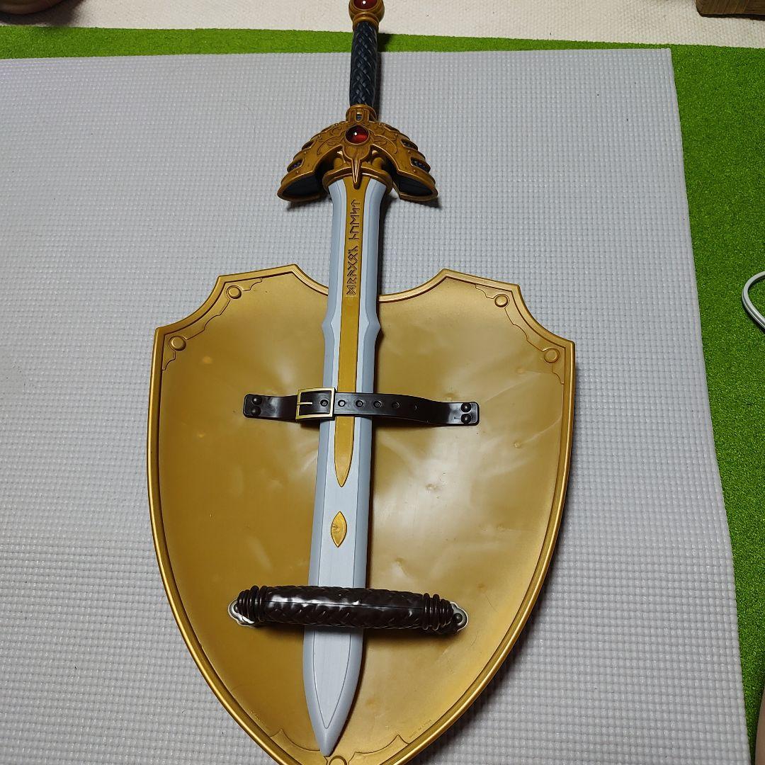 ドラゴンクエスト AM アイテムズギャラリー ロトの剣 ロトの盾 - メルカリ