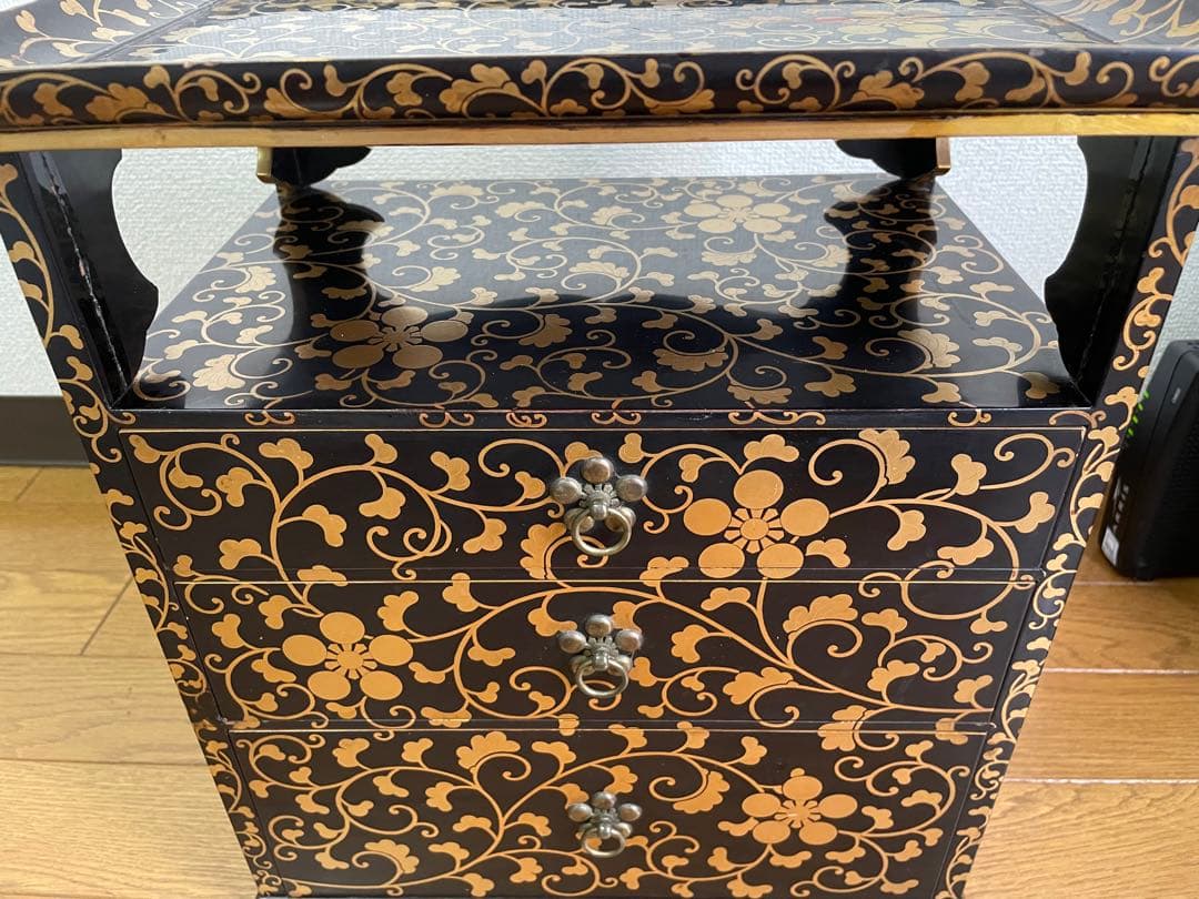 唐草蒔絵櫛台　大名道具