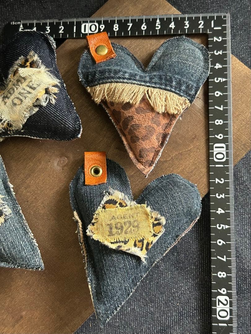 ぷっくりハートレオパレザー　No.476