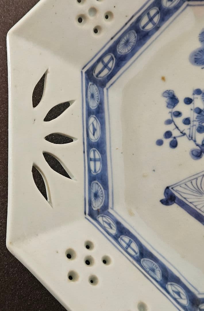 名品❗】 江戸後期　古伊万里 染付 透造　笹に六曜紋　松竹梅　25.3cm八角鉢