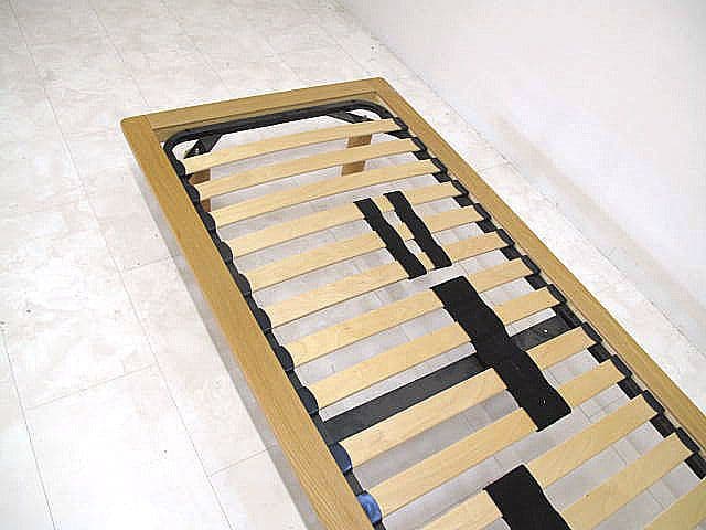 美品　MUJI　無印良品 オーク材セミシングルベッドフレーム 　木製 すのこ仕様