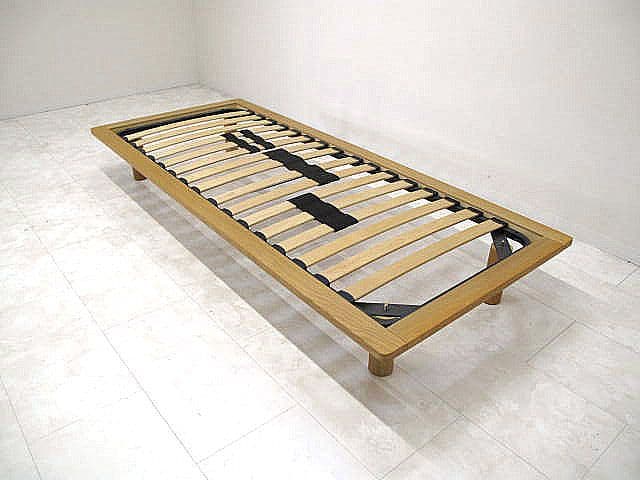 美品　MUJI　無印良品 オーク材セミシングルベッドフレーム 　木製 すのこ仕様