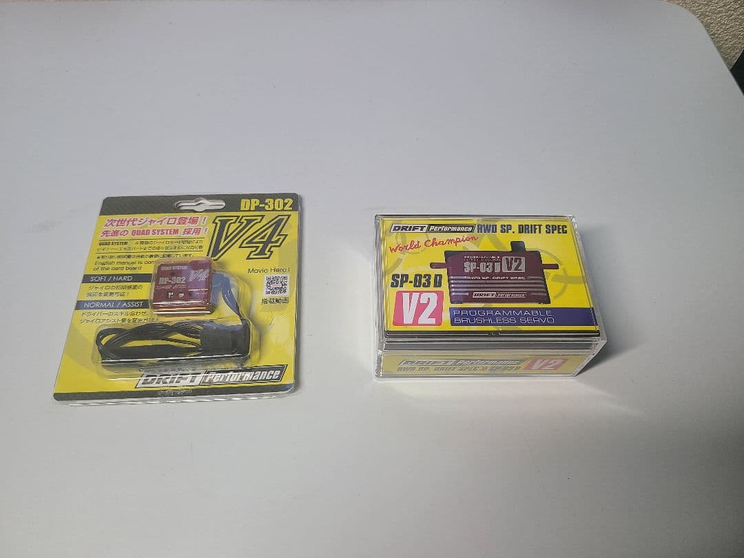 ヨコモ ジャイロ サーボ SP-03DV2 DP-302V4 レッド ブラシレス