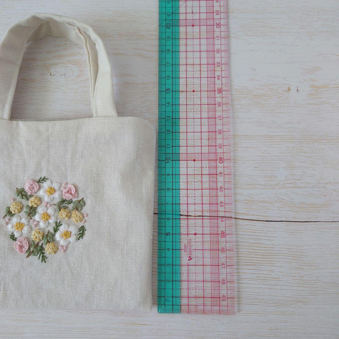 手刺繍入ちっちゃなぺたんこトートバック【花爛漫】