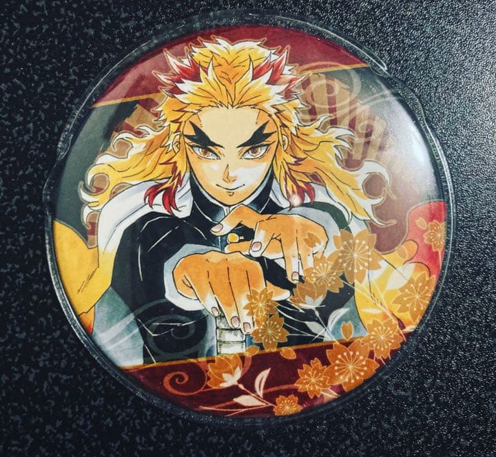 鬼滅の刃 煉獄杏寿郎 缶バッジ - メルカリ