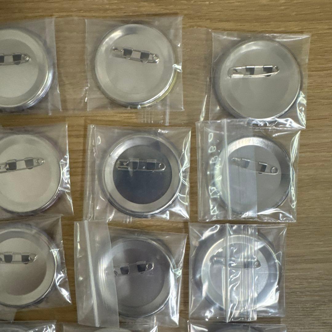 ポケモン 缶バッジ まとめ売り【5049 - メルカリ