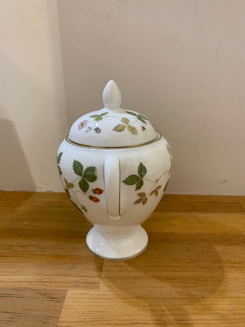 G1105-13★美品  ワイルドストロベリー　食器9点