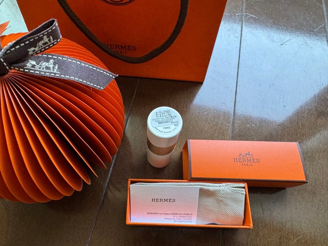 2024年 HERMES ホリデー限定 オランジュアンフェットボームドゥソワン