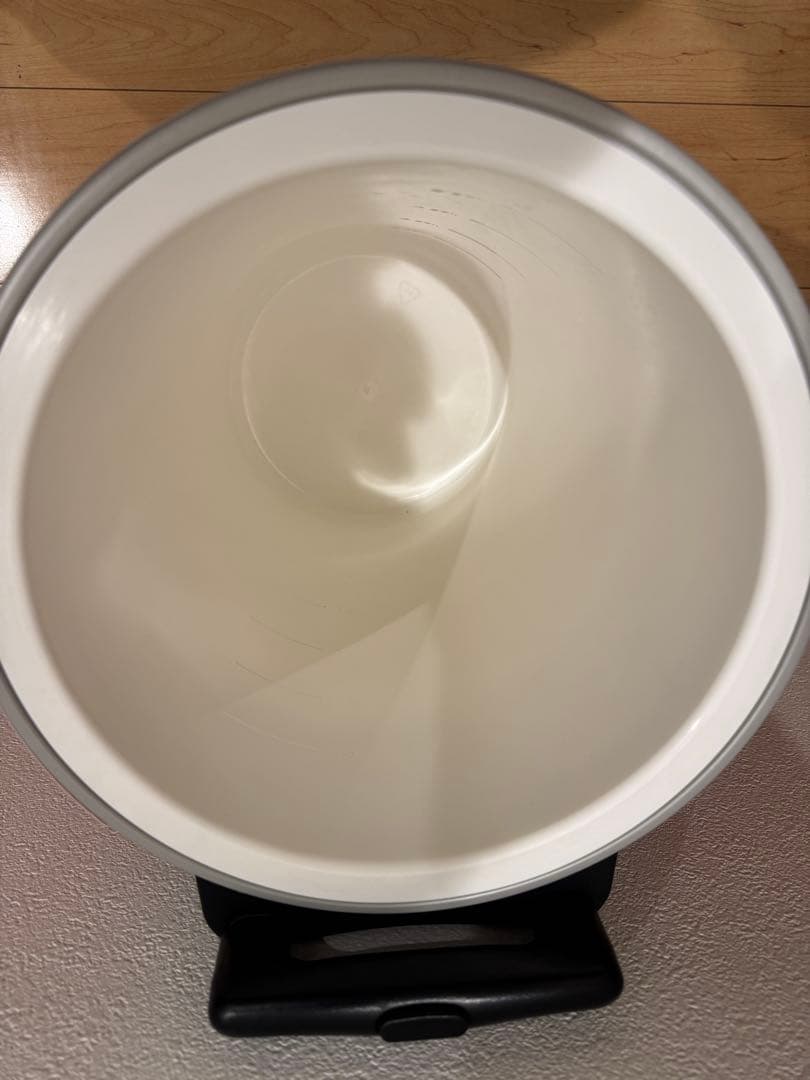 美品 Coca-Cola 缶型クーラー 大容量 キャスター付き　コカコーラ