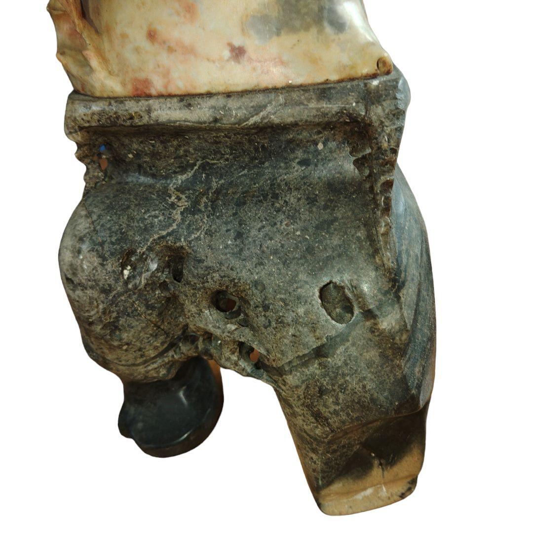 中国寿山石(印材) 草花文彫刻花瓶 置物 瑪瑙 - メルカリ