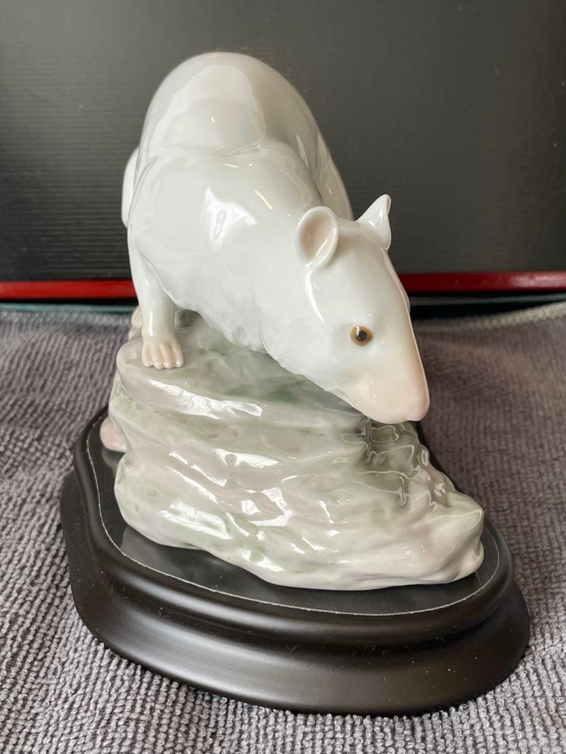 リヤドロ（LLADRÓ）8289 十二支シリーズの　子（ねずみ） /