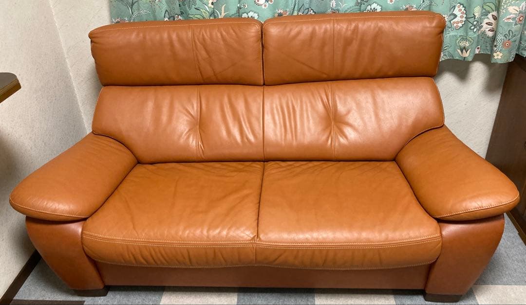 カリモク　ブラウンレザー 2人掛けソファ