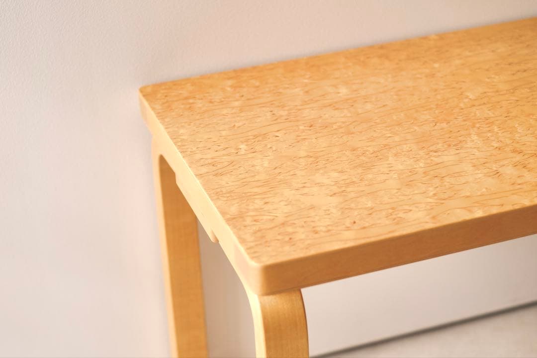限定】Artek l ベンチ(サイドテーブル)l 153B l カーリーバーチ - メルカリ