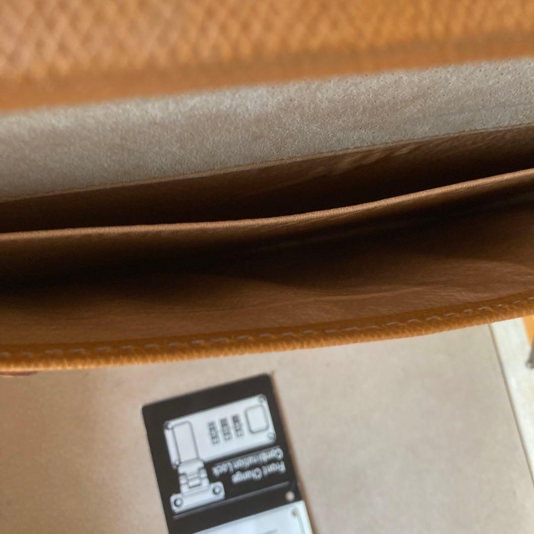 アタッシュケース、イタリアミラノにて購入、ノンブランド