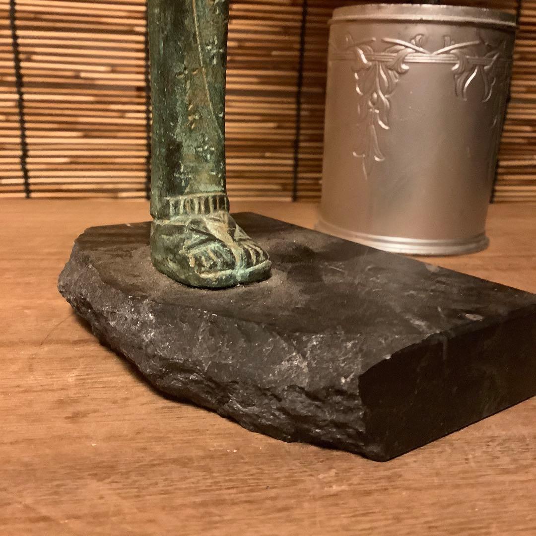 古代ギリシャ神話「女神像」収集家現地入手・青銅・代理石台座 - メルカリ