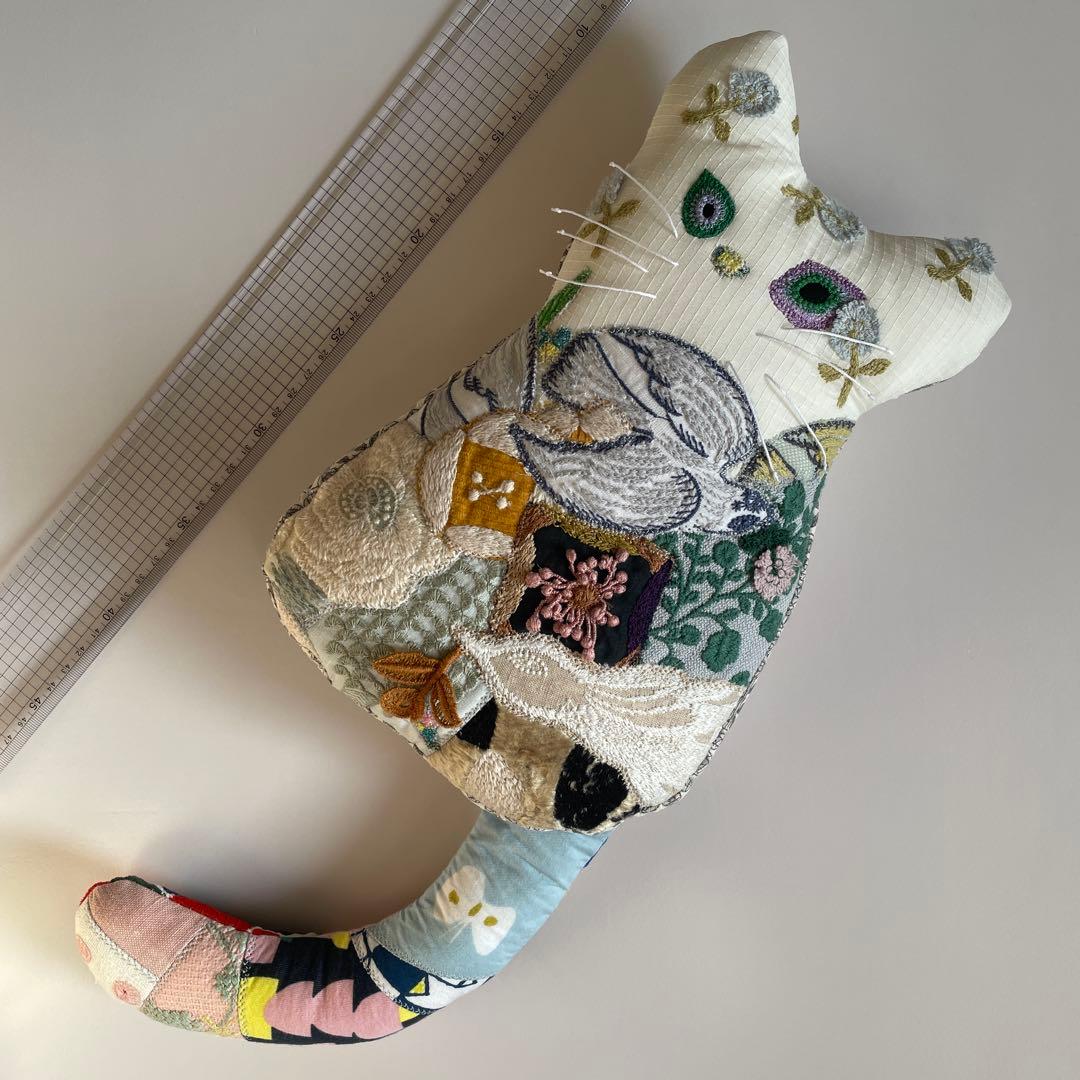 ミナペルホネン ハンドメイド オッドアイ ⭐猫 (*ΦωΦ)白猫さんb5